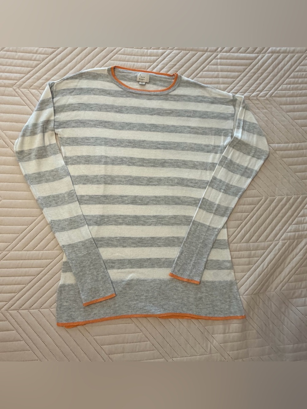 a new day Women’s Long Sleeve sweater 
Size XS